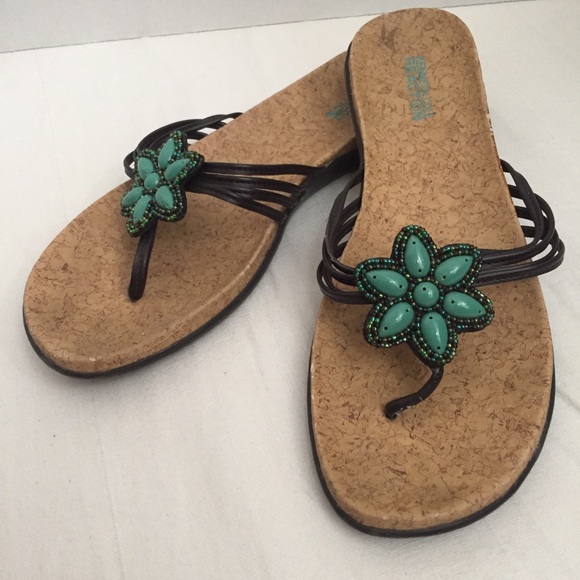 ❌SOLD❌Kenneth Cole ‘Glam In Bloom’ Sandals 9.5M - Picture 2 of 8